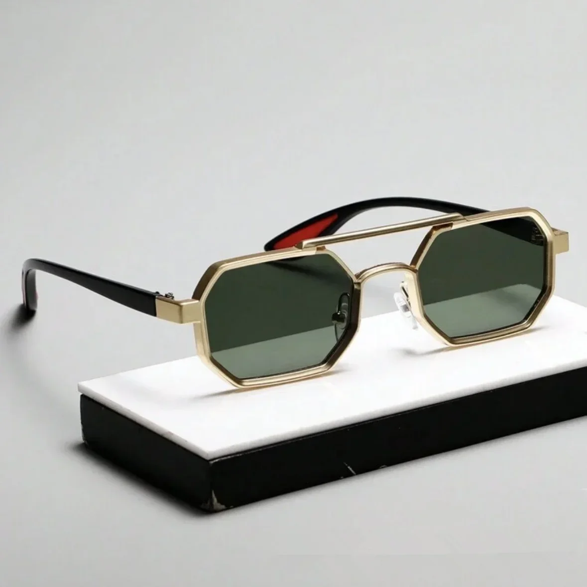 LUNETTES DE SOLEIL POLARISÉES OCTOGONALES